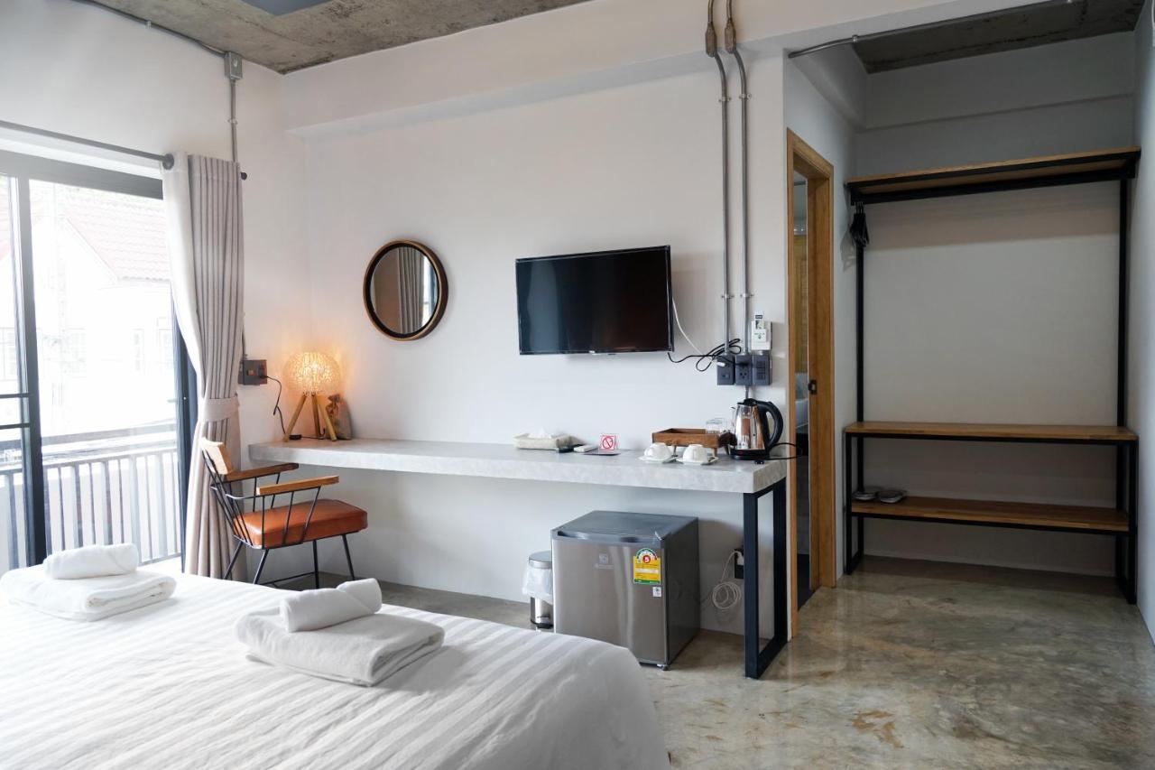 Hotel Luck Esan Loft Ubon Ratchathani Esterno foto