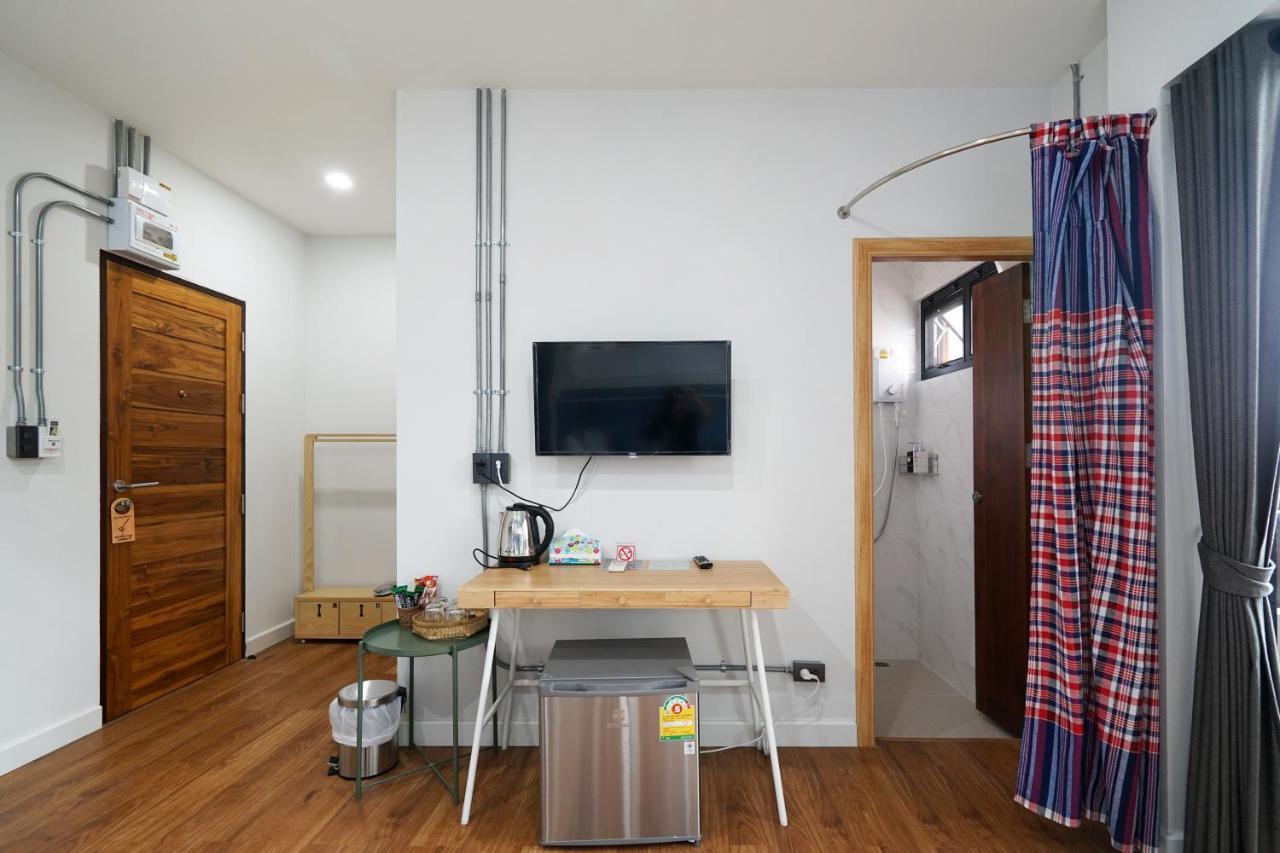 Hotel Luck Esan Loft Ubon Ratchathani Esterno foto