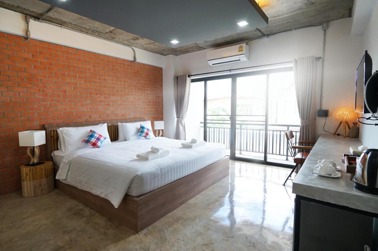 Hotel Luck Esan Loft Ubon Ratchathani Esterno foto