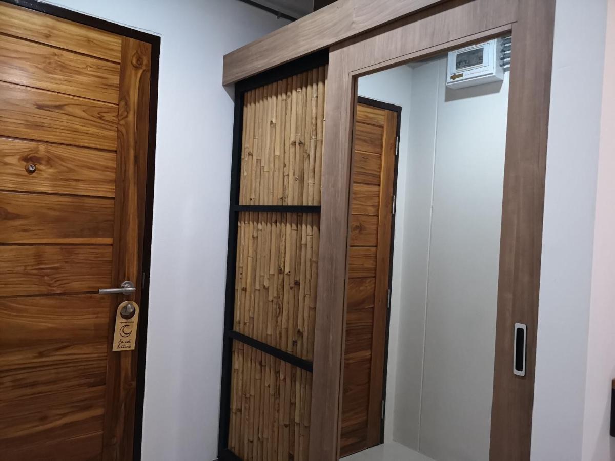 Hotel Luck Esan Loft Ubon Ratchathani Esterno foto